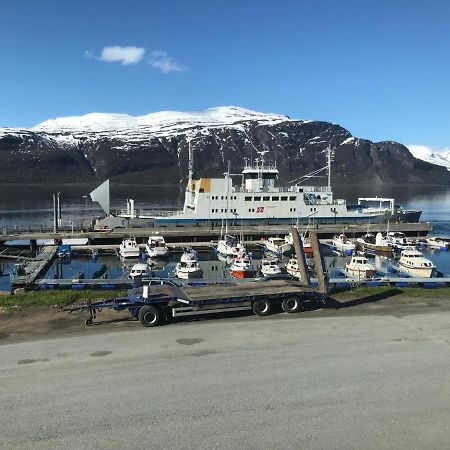Lyngenfjord Gammelhotell Olderdalen Exterior photo